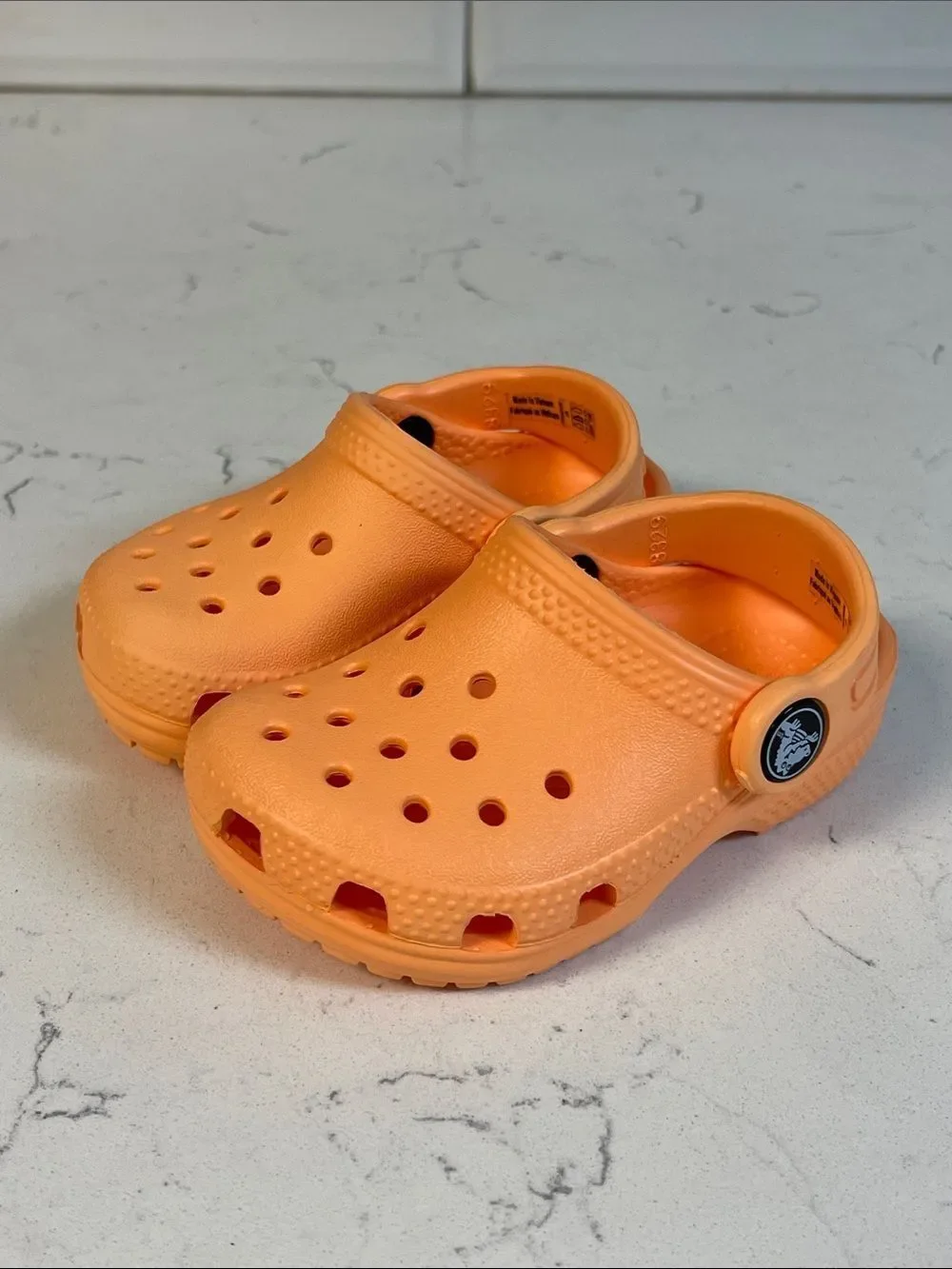 Crocs Toddler Classic Clog Size 5 Peach - Light Orange ? Style # 204536